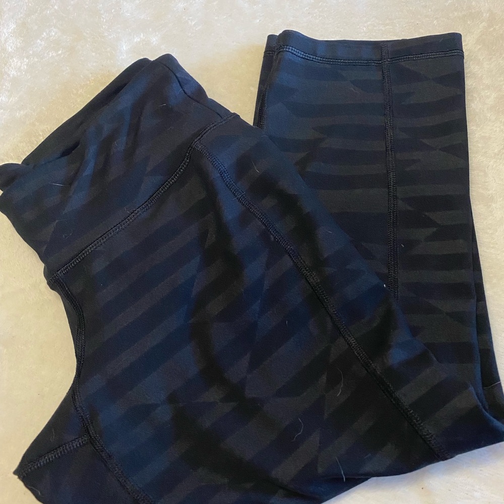 10/$10 Old Navy Active Capri Leggings